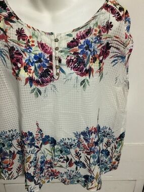 Vintage America White Floral Scoop-Neck Tunic with Buttons